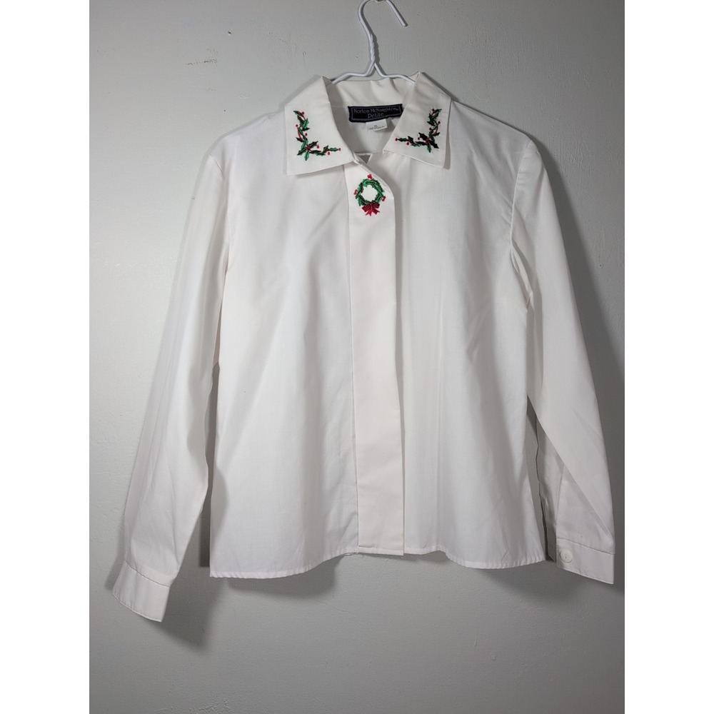 Norton McNaughton Vintage Embroidered Christmas Blouse Size 8‎